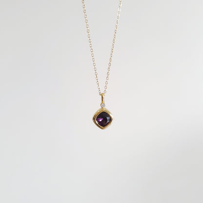 The Magic Cube Necklace (Amethyst)