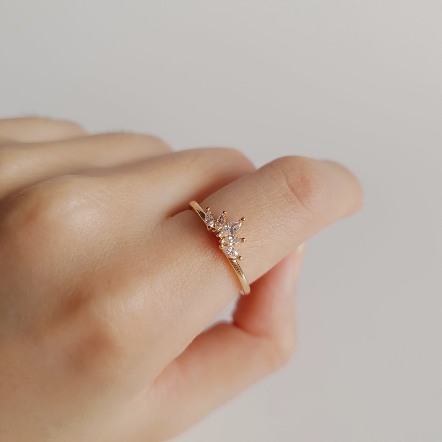 Delicate Diamond Flower Ring
