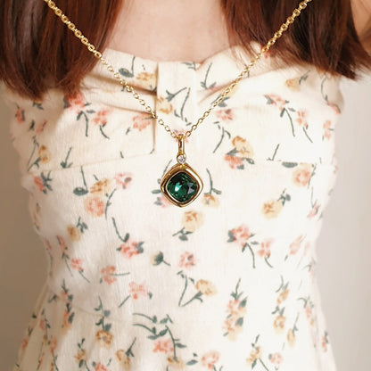 The Magic Cube Necklace (Emerald)