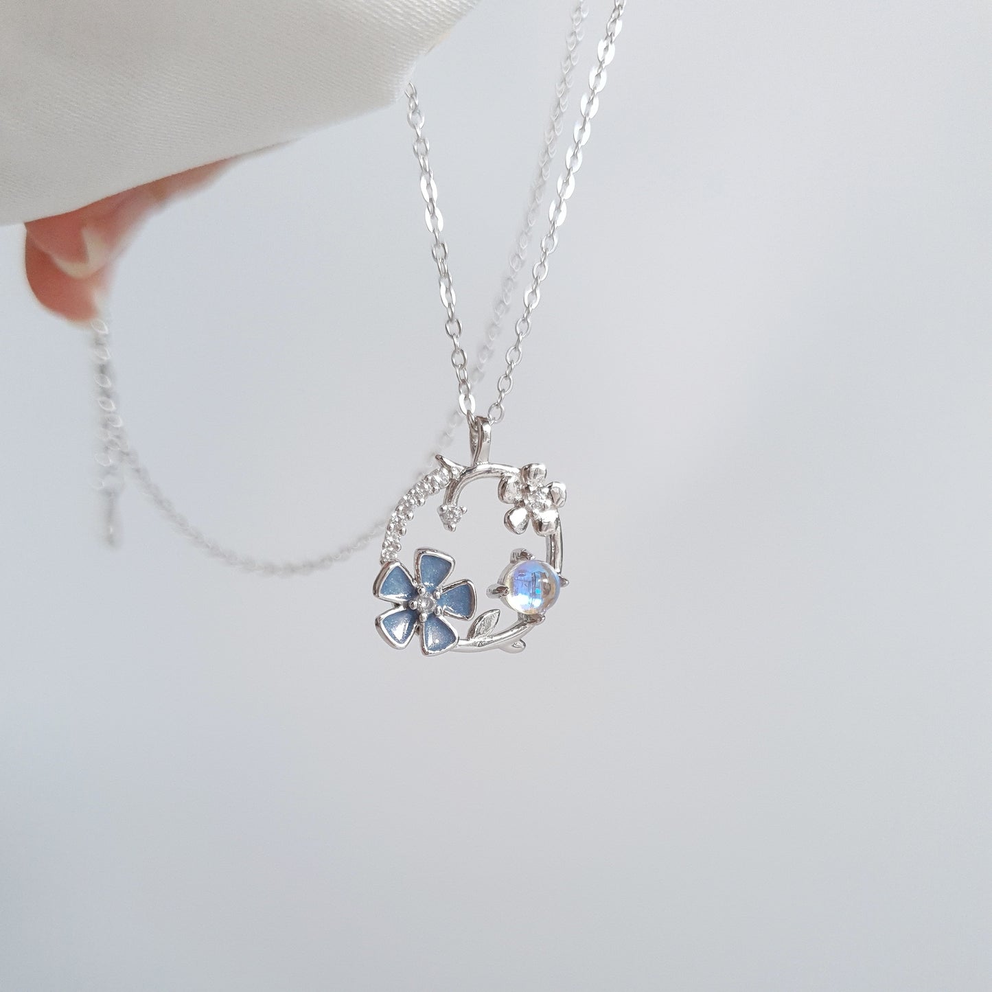 Sweet Blue Freesia Necklace